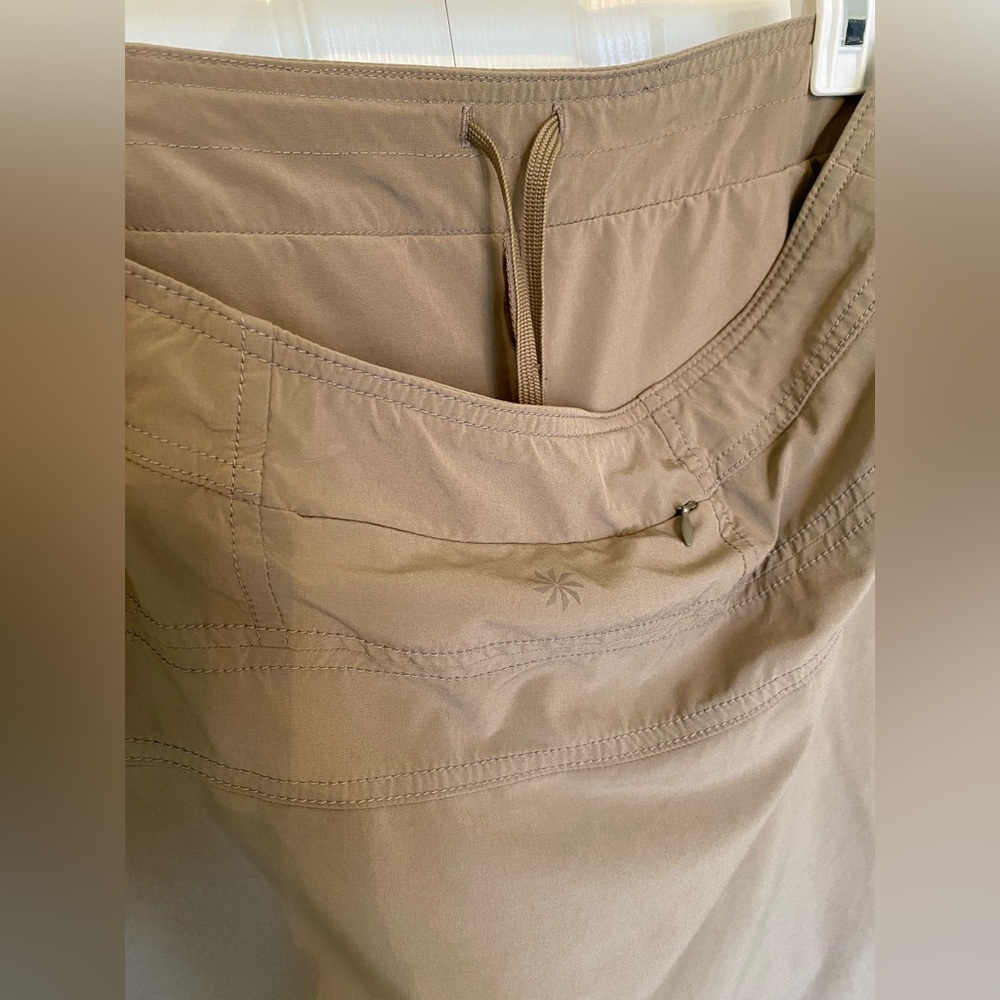 Athleta Lightweight Khaki Skort size 10 - Picture 8 of 8